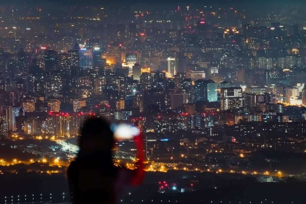 图片[1]-How to Build a One Lens System for a Week-Plus Travel Shoot-YiMeng