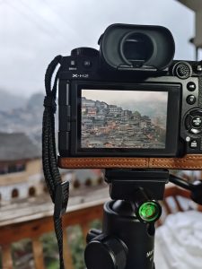 In the Lens: The Fireworks of Qianhu Miao Village and the Emerald Moments of Xiaoqikong in Southeastern Guizhou-YiMeng