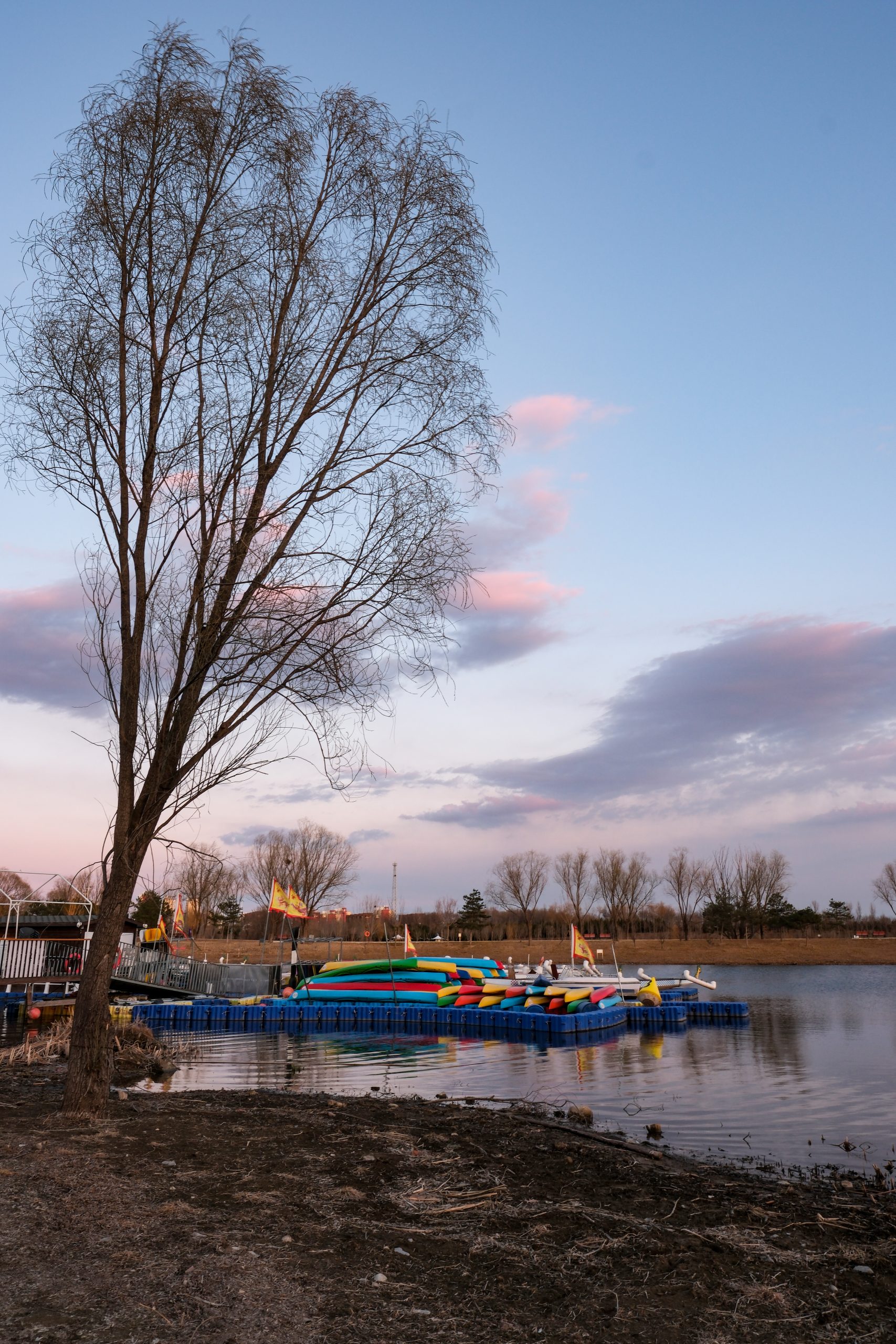 白浮泉的初春：在倒影里等一场春天-YiMeng